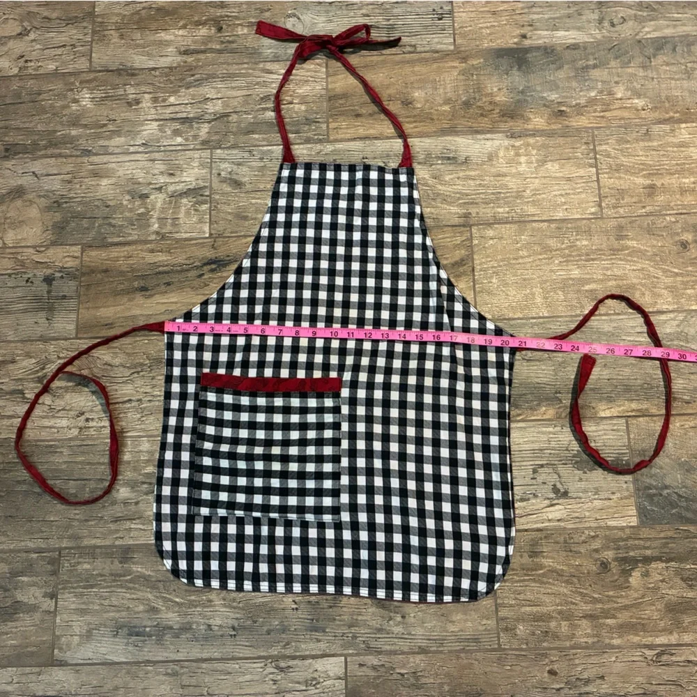 Adult black & white gingham apron